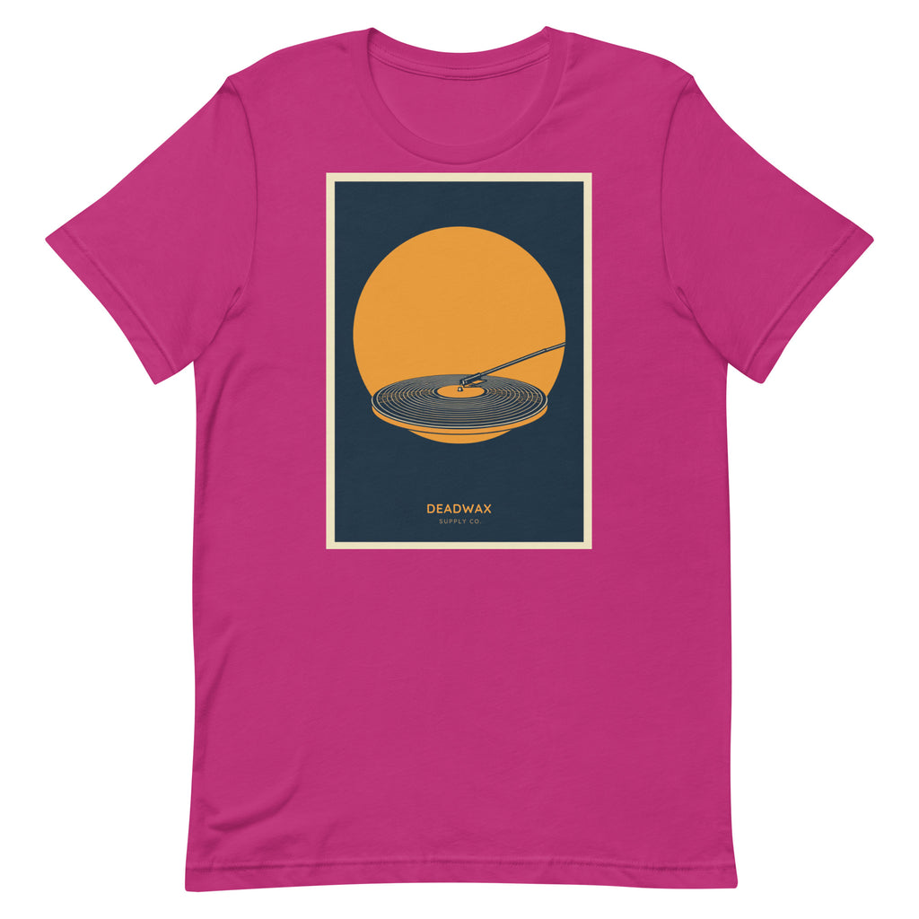 Deadwax Tonearm Tee in berry red – vinyl record collector t-shirt with tonearm and record logo
