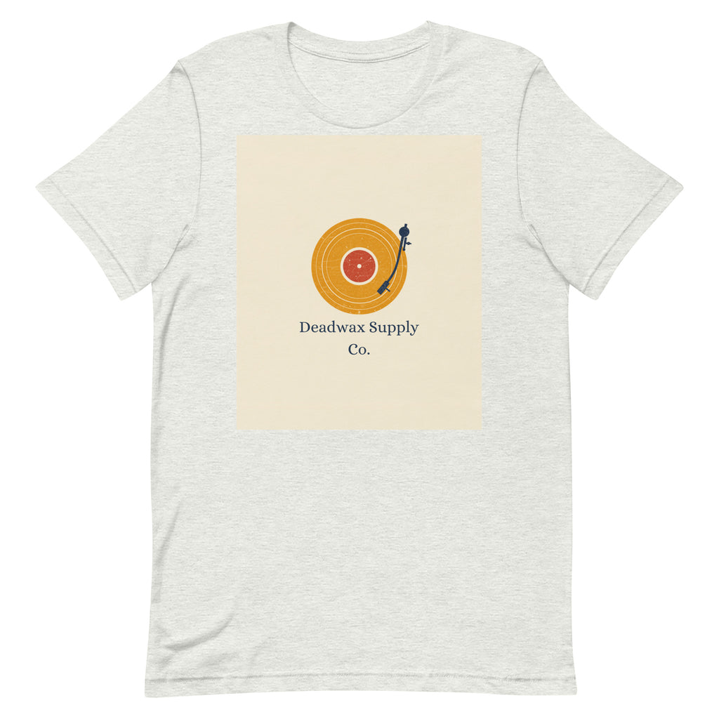 Deadwax Tonearm Tee in ash – vinyl record collector t-shirt with tonearm and record logo