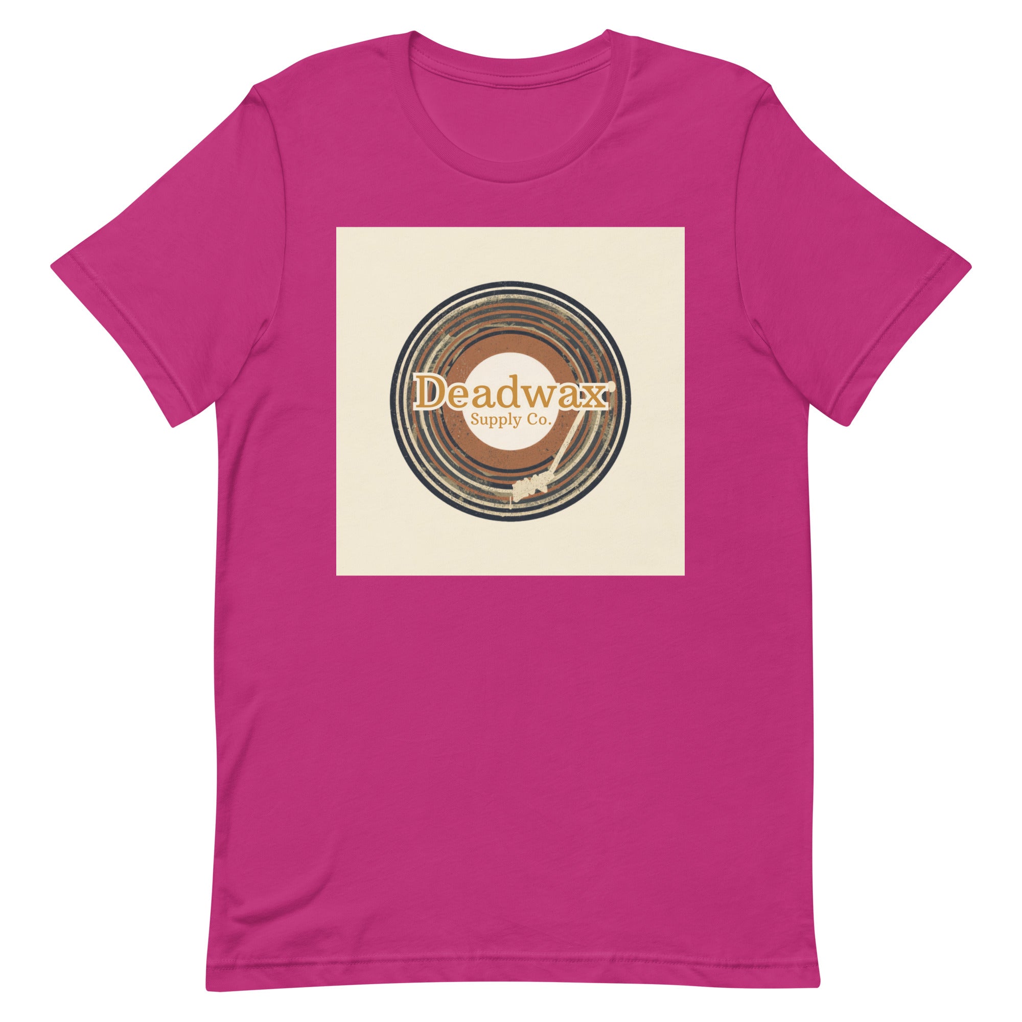 Deadwax Tonearm Tee in berry – vinyl record collector t-shirt with tonearm and record logo