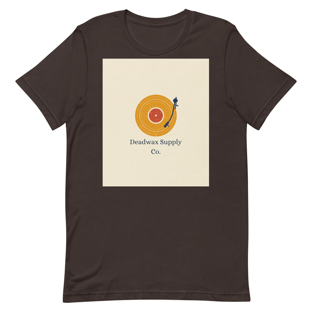 Deadwax Tonearm Tee in brown – vinyl record collector t-shirt with tonearm and record logo