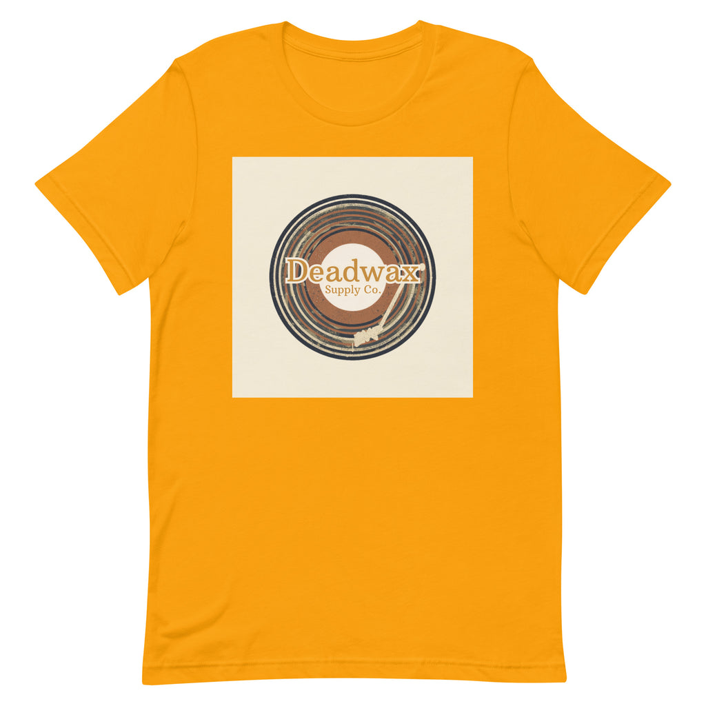 Deadwax Tonearm Tee in gold – vinyl record collector t-shirt with tonearm and record logo