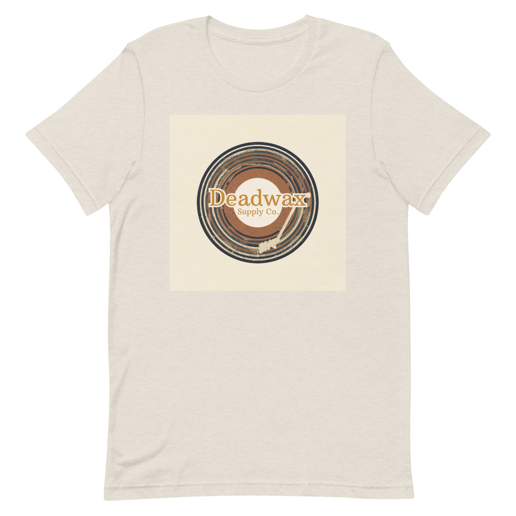 Deadwax Tonearm Tee in heather dust – vinyl record collector t-shirt with tonearm and record logo