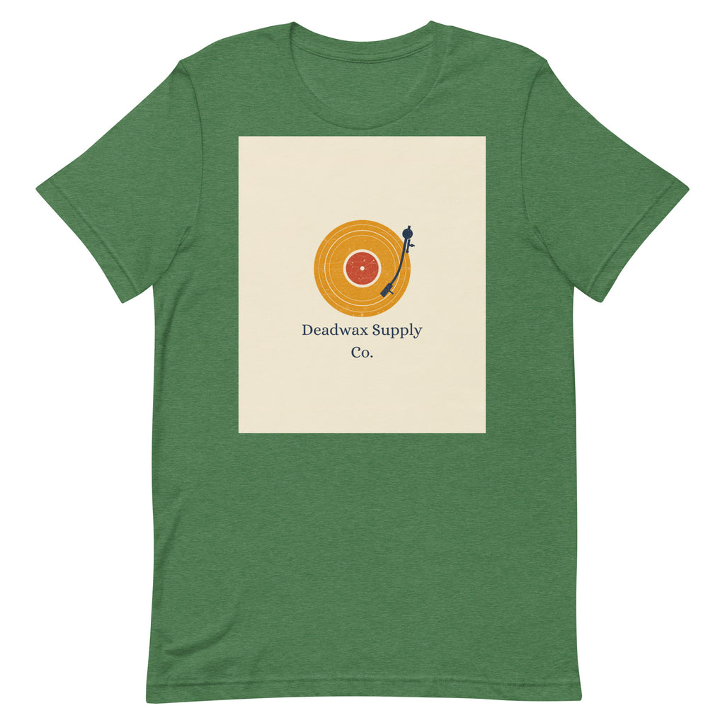 Deadwax Tonearm Tee in heather grass green – vinyl record collector t-shirt with tonearm and record logo