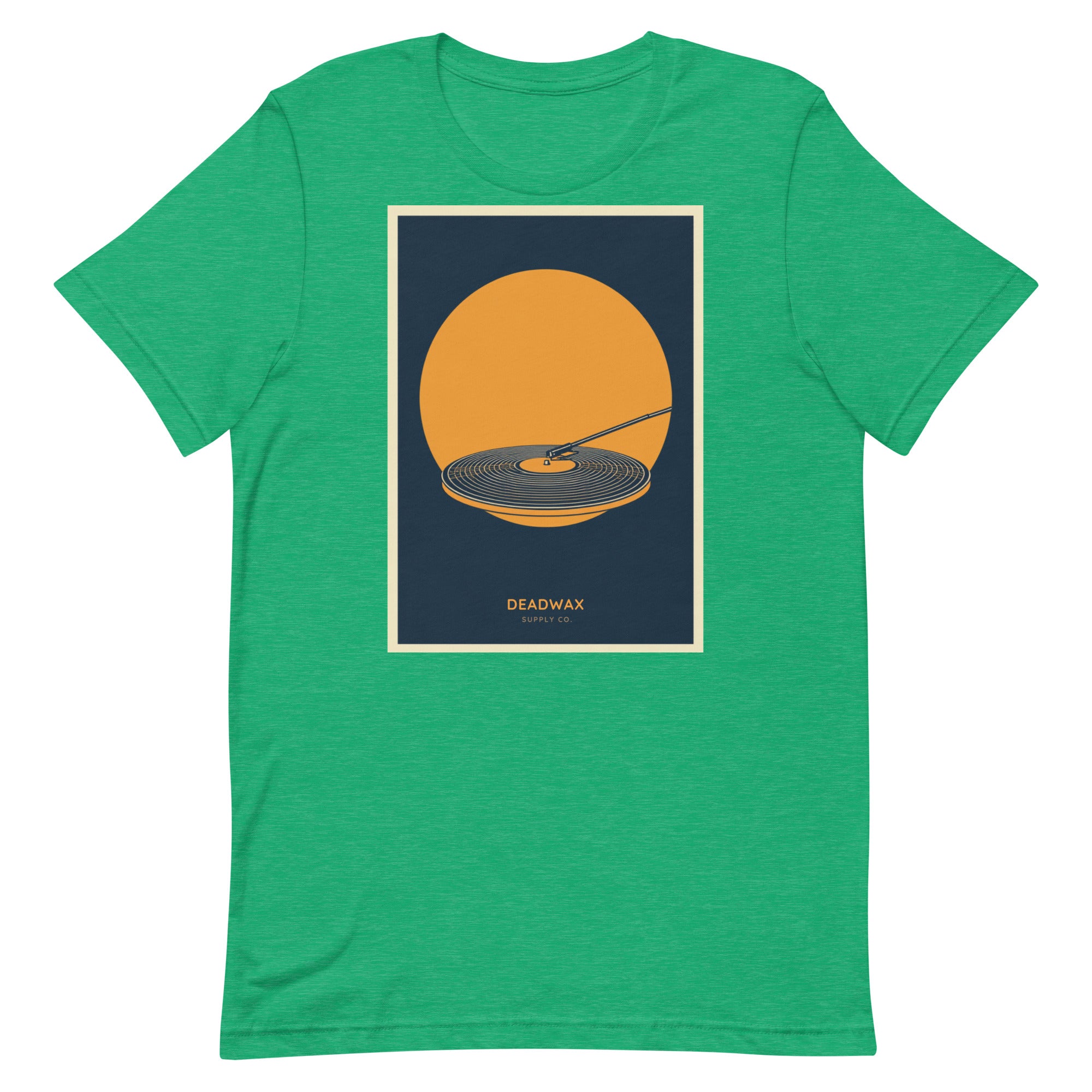 Deadwax Tonearm Tee in heather kelly – vinyl record collector t-shirt with tonearm and record logo