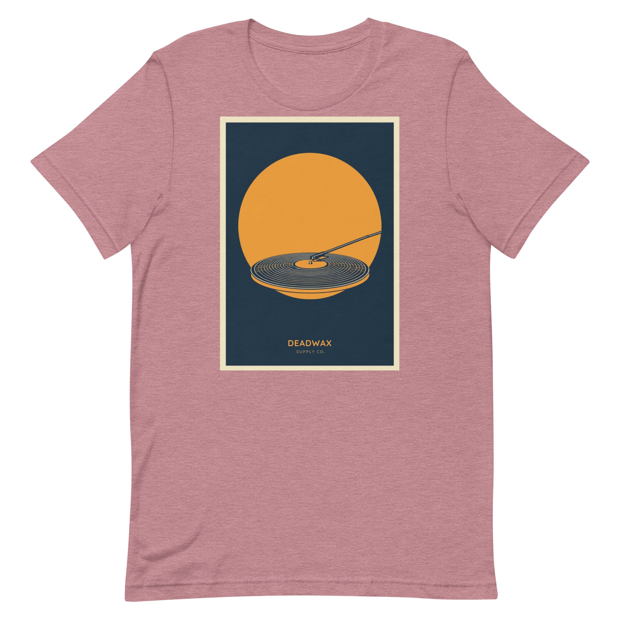 Deadwax Tonearm Tee in heather orchid – vinyl record collector t-shirt with tonearm and record logo