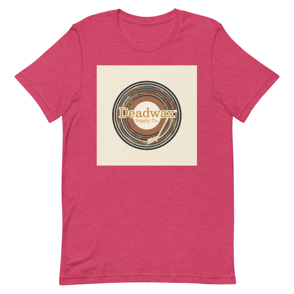 Deadwax Tonearm Tee in heather raspberry – vinyl record collector t-shirt with tonearm and record logo