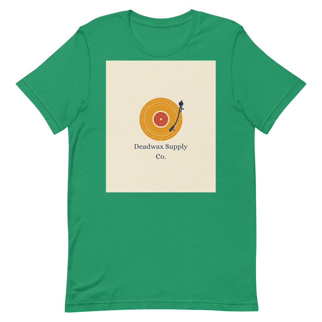 Deadwax Tonearm Tee in kelly – vinyl record collector t-shirt with tonearm and record logo