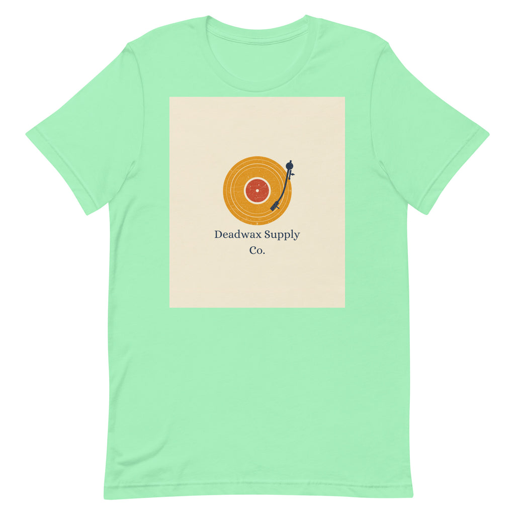 Deadwax Tonearm Tee in mint – vinyl record collector t-shirt with tonearm and record logo