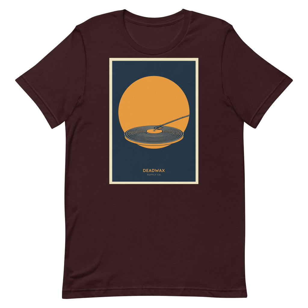 Deadwax Tonearm Tee in oxblood black – vinyl record collector t-shirt with tonearm and record logo