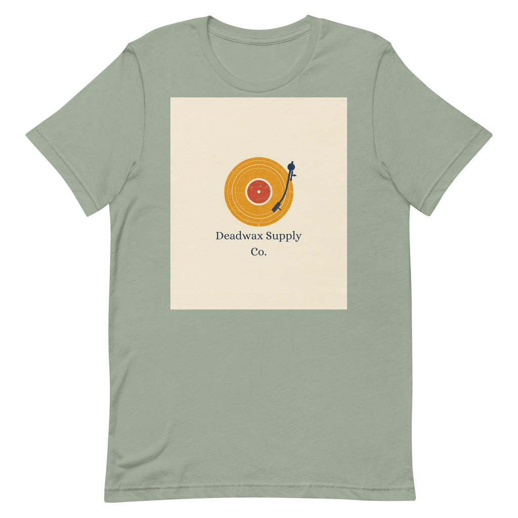 Deadwax Tonearm Tee in sage – vinyl record collector t-shirt with tonearm and record logo