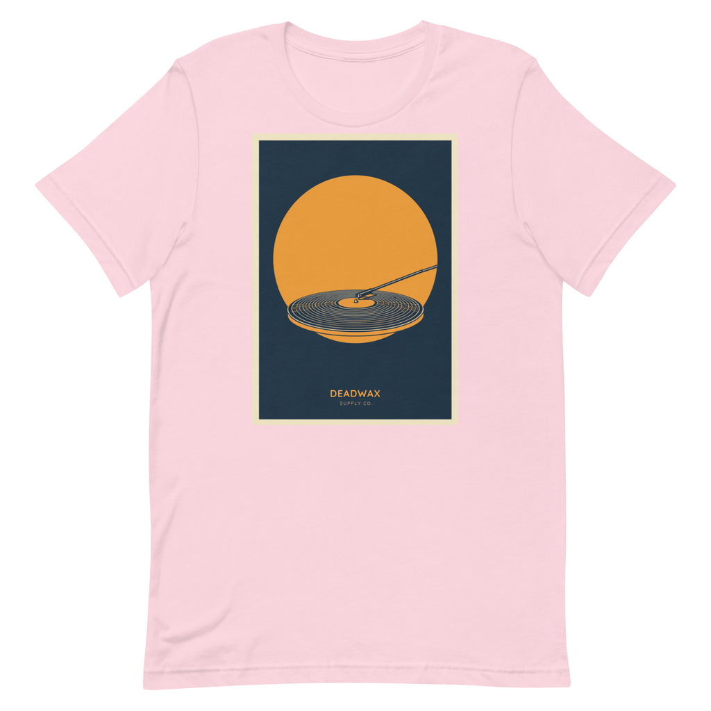 Deadwax Tonearm Tee in soft pink – vinyl record collector t-shirt with tonearm and record logo