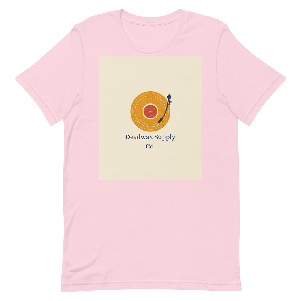Deadwax Tonearm Tee in soft pink – vinyl record collector t-shirt with tonearm and record logo