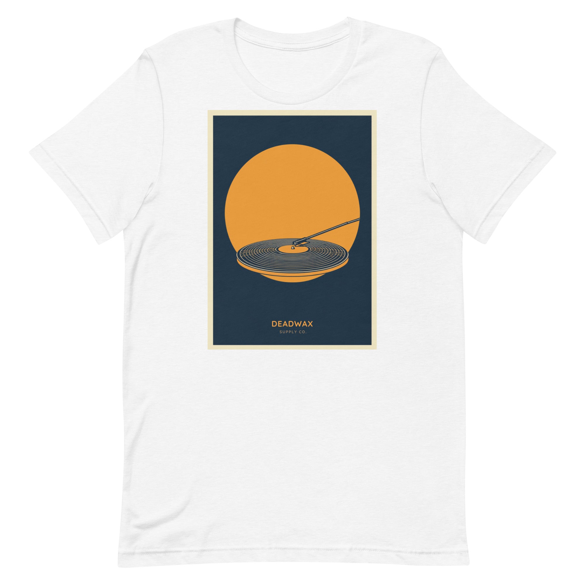 Deadwax Tonearm Tee in solid white blend – vinyl record collector t-shirt with tonearm and record logo