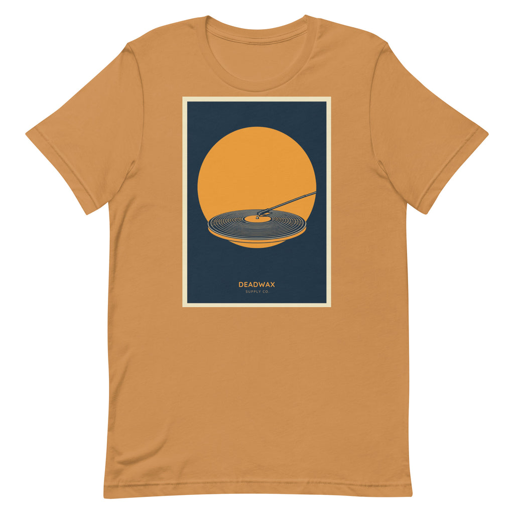Deadwax Tonearm Tee in toast – vinyl record collector t-shirt with tonearm and record logo