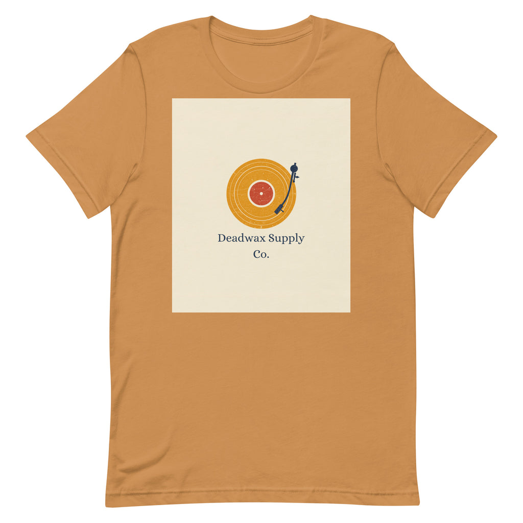 Deadwax Tonearm Tee in toast – vinyl record collector t-shirt with tonearm and record logo